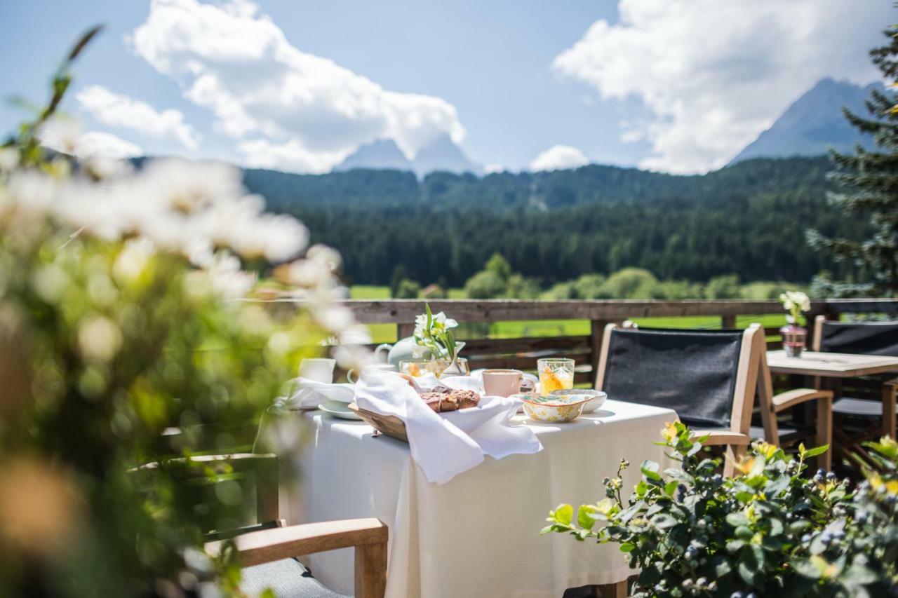 Helmhotel San Candido Exterior photo