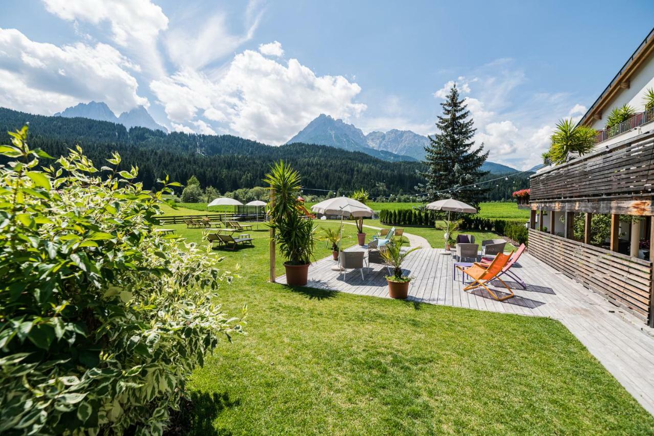 Helmhotel San Candido Exterior photo