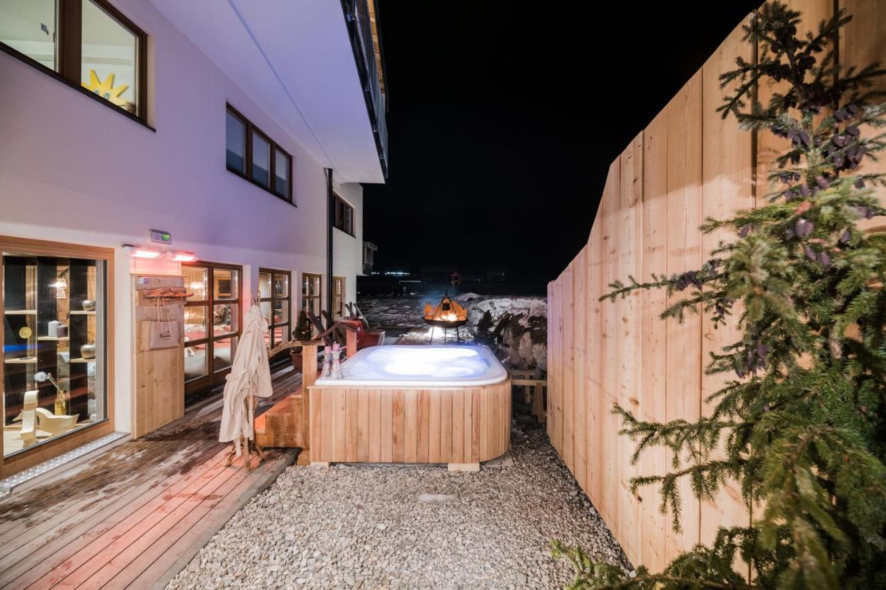 Helmhotel San Candido Exterior photo